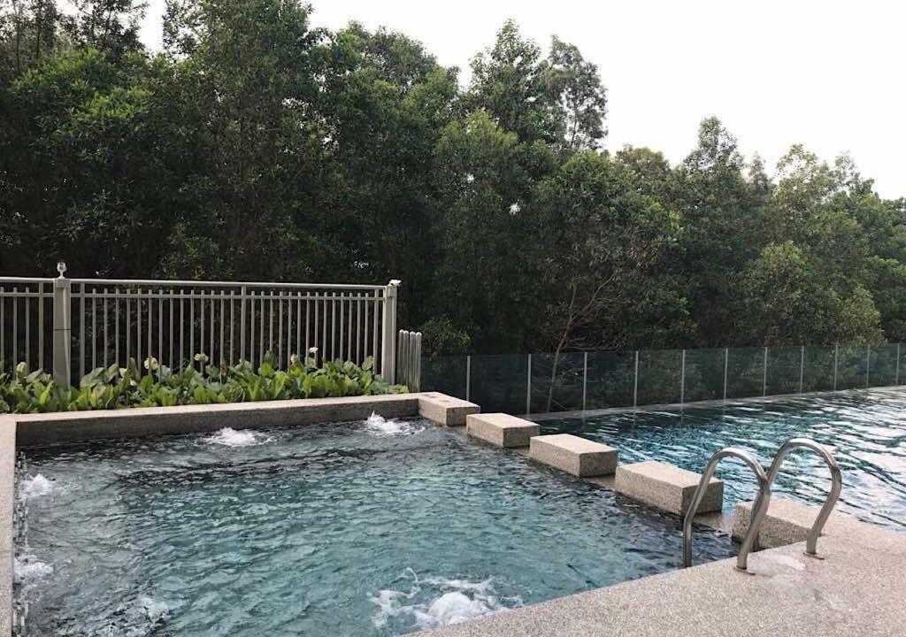 Skyloft Muslim Suite Johor Bahru Extérieur photo