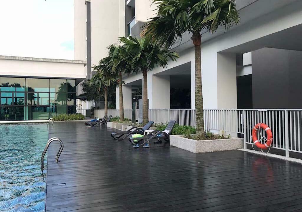 Skyloft Muslim Suite Johor Bahru Extérieur photo