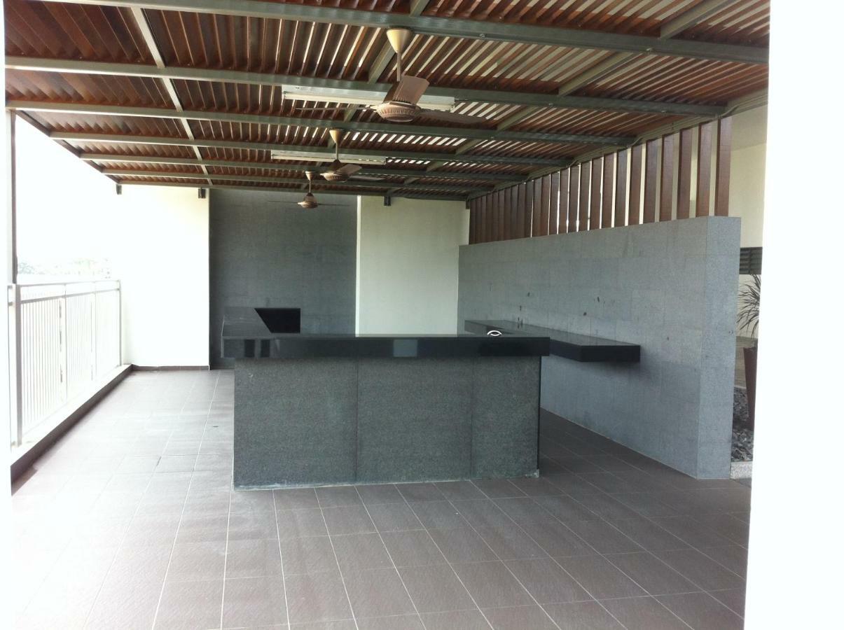 Skyloft Muslim Suite Johor Bahru Extérieur photo