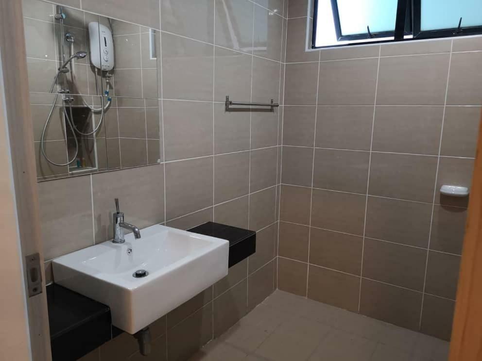 Skyloft Muslim Suite Johor Bahru Extérieur photo