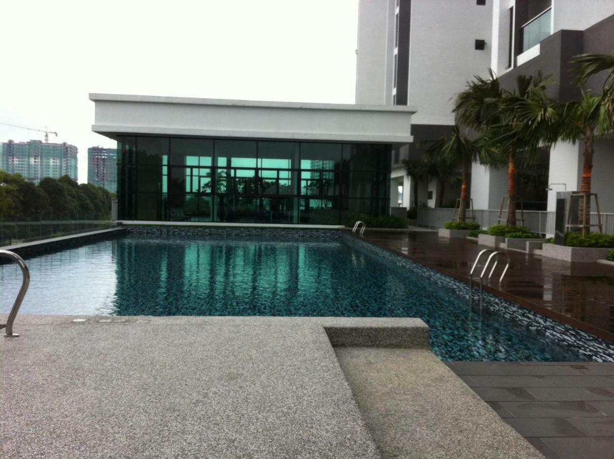 Skyloft Muslim Suite Johor Bahru Extérieur photo
